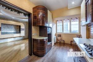 4-к квартира, вторичка, 127м2, 9/10 этаж