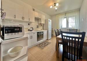 2-к квартира, вторичка, 67м2, 10/10 этаж