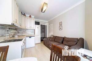 2-к квартира, вторичка, 55м2, 10/17 этаж