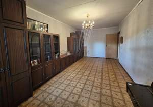 3-к квартира, вторичка, 76м2, 2/2 этаж