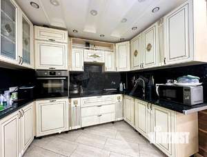 3-к квартира, вторичка, 72м2, 8/17 этаж