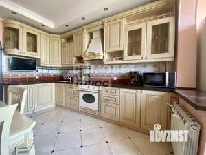 2-к квартира, вторичка, 61м2, 10/18 этаж