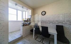 3-к квартира, вторичка, 79м2, 8/17 этаж