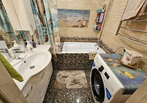 2-к квартира, вторичка, 62м2, 8/17 этаж