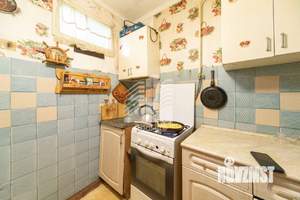 2-к квартира, вторичка, 40м2, 1/5 этаж