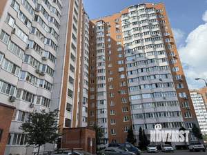 2-к квартира, вторичка, 58м2, 1/17 этаж