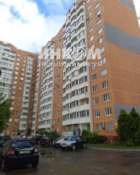 2-к квартира, вторичка, 63м2, 7/14 этаж