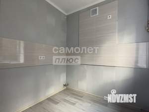 2-к квартира, вторичка, 43м2, 1/4 этаж