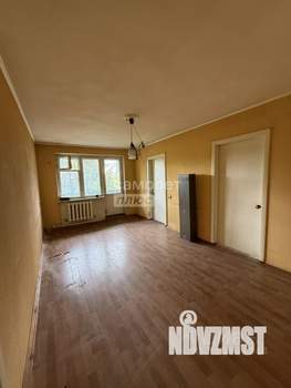 4-к квартира, вторичка, 61м2, 5/5 этаж