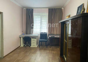 2-к квартира, вторичка, 44м2, 1/4 этаж