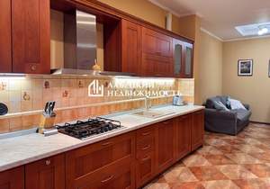 3-к квартира, вторичка, 110м2, 2/9 этаж