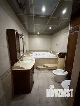 5-к квартира, вторичка, 215м2, 8/10 этаж