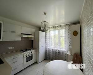 2-к квартира, вторичка, 53м2, 3/5 этаж