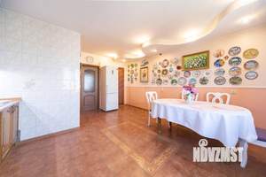 3-к квартира, вторичка, 145м2, 10/10 этаж