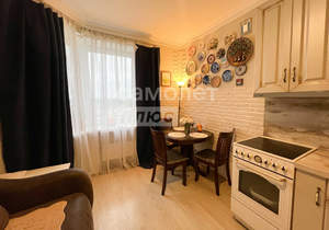 2-к квартира, вторичка, 55м2, 10/17 этаж