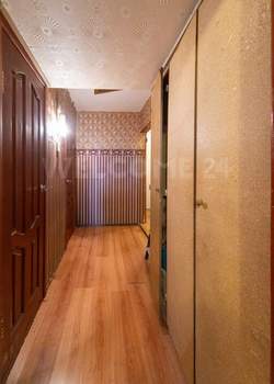3-к квартира, вторичка, 62м2, 8/10 этаж