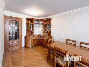 3-к квартира, вторичка, 139м2, 4/10 этаж