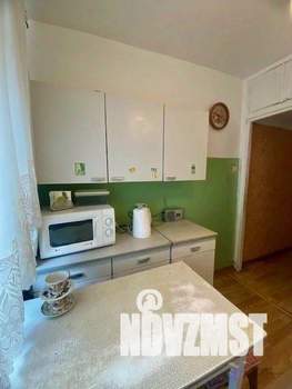 3-к квартира, вторичка, 58м2, 3/5 этаж