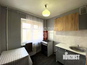 3-к квартира, вторичка, 58м2, 2/4 этаж