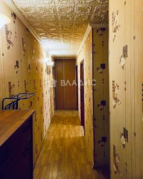 3-к квартира, вторичка, 58м2, 4/4 этаж