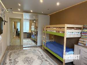 2-к квартира, вторичка, 52м2, 1/10 этаж